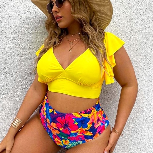 PLUS SIZE- TWO PIECE YELLOW TANKINI FLORAL SET - Picture 3 of 7